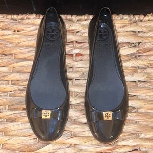 Tory Burch jelly rubber bow ballet flats size 6